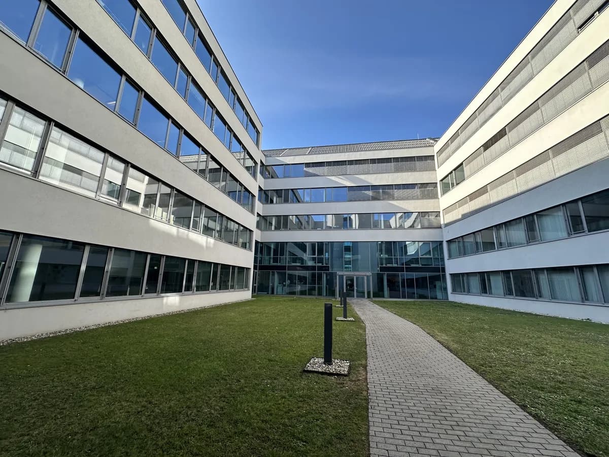Gewerbeimmobilie mieten in Wien – 1 692 m², € 17 – Bild 14 von 15