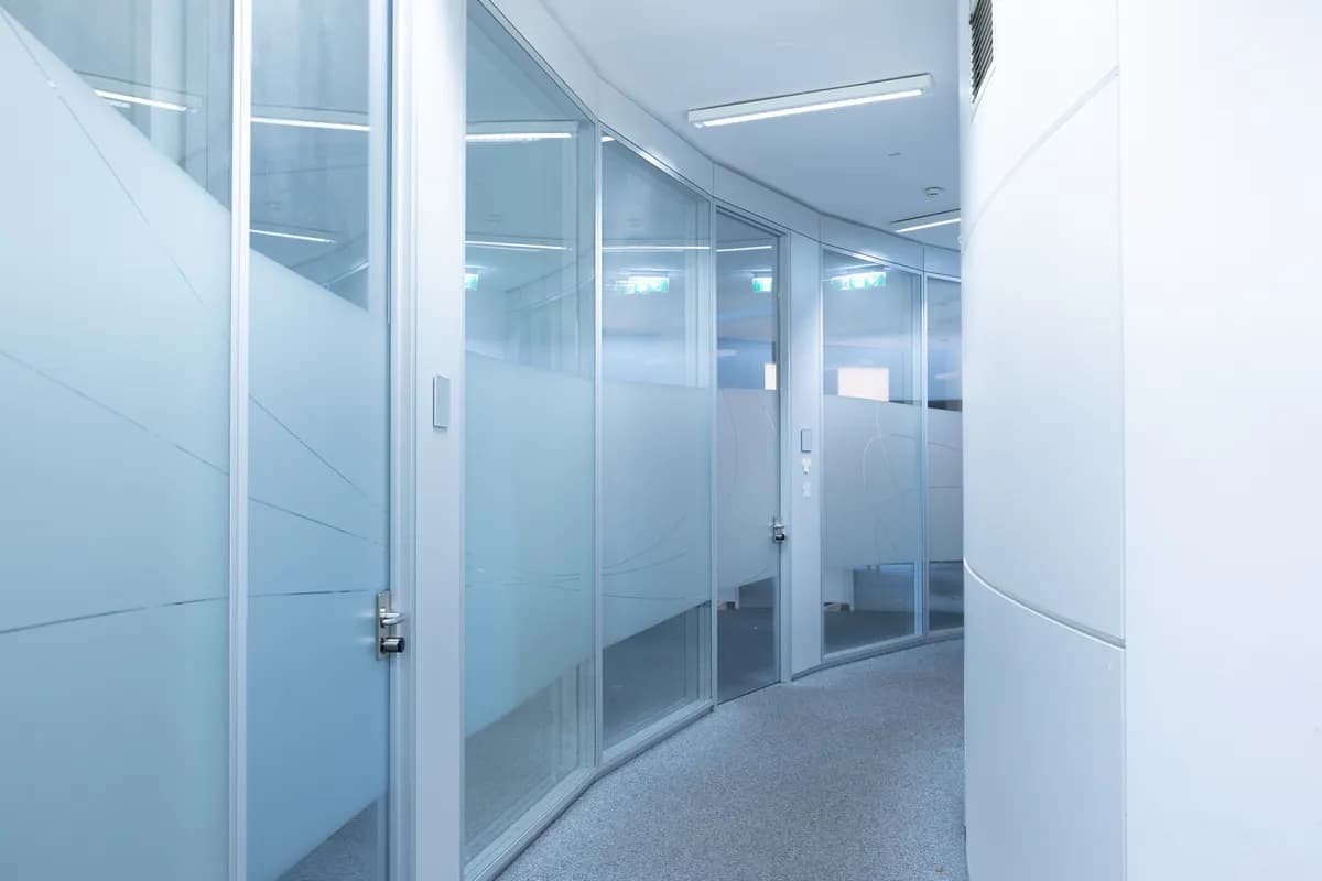 Gewerbeimmobilie mieten in Wien – 330 m², € 18 – Bild 2 von 11