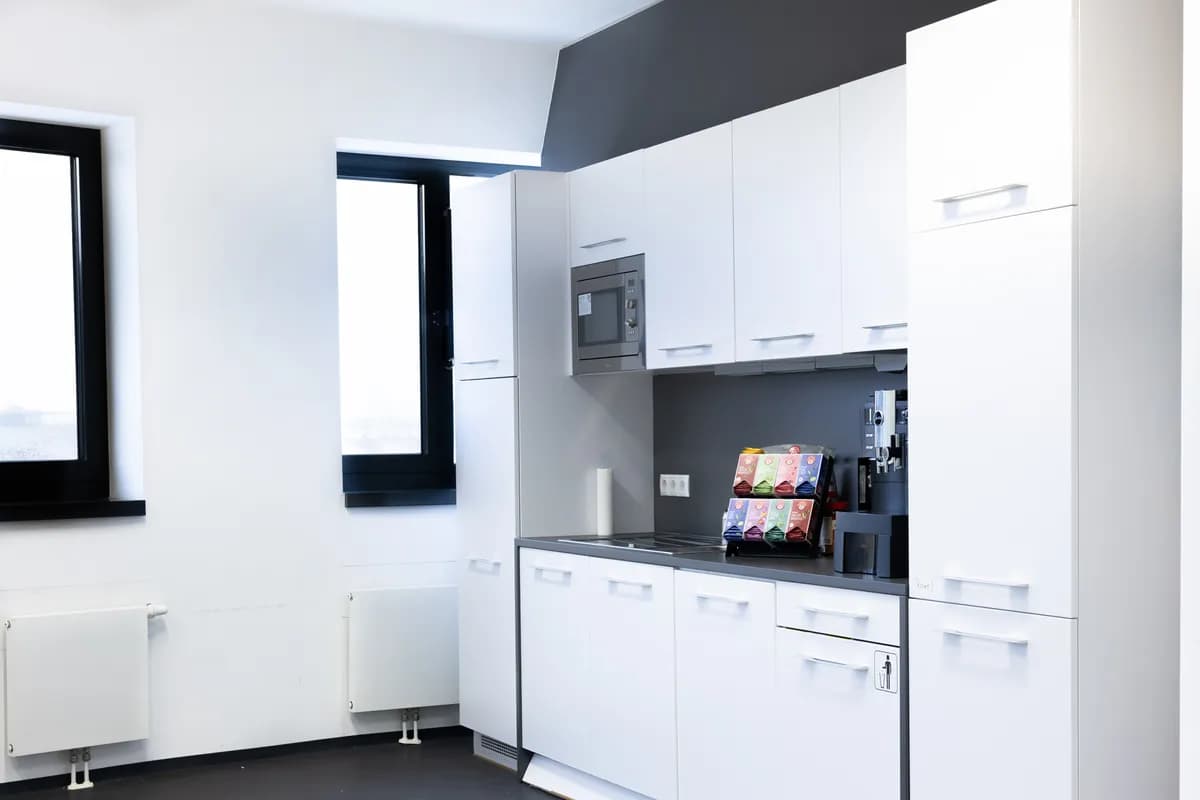 Gewerbeimmobilie mieten in Wien – 330 m², € 18 – Bild 6 von 11