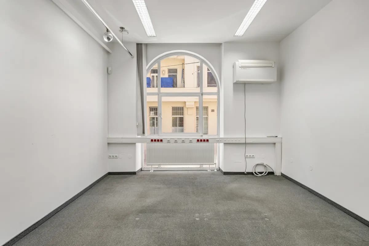 Gewerbeimmobilie mieten in Wien – 980 m², € 10 – Bild 5 von 12