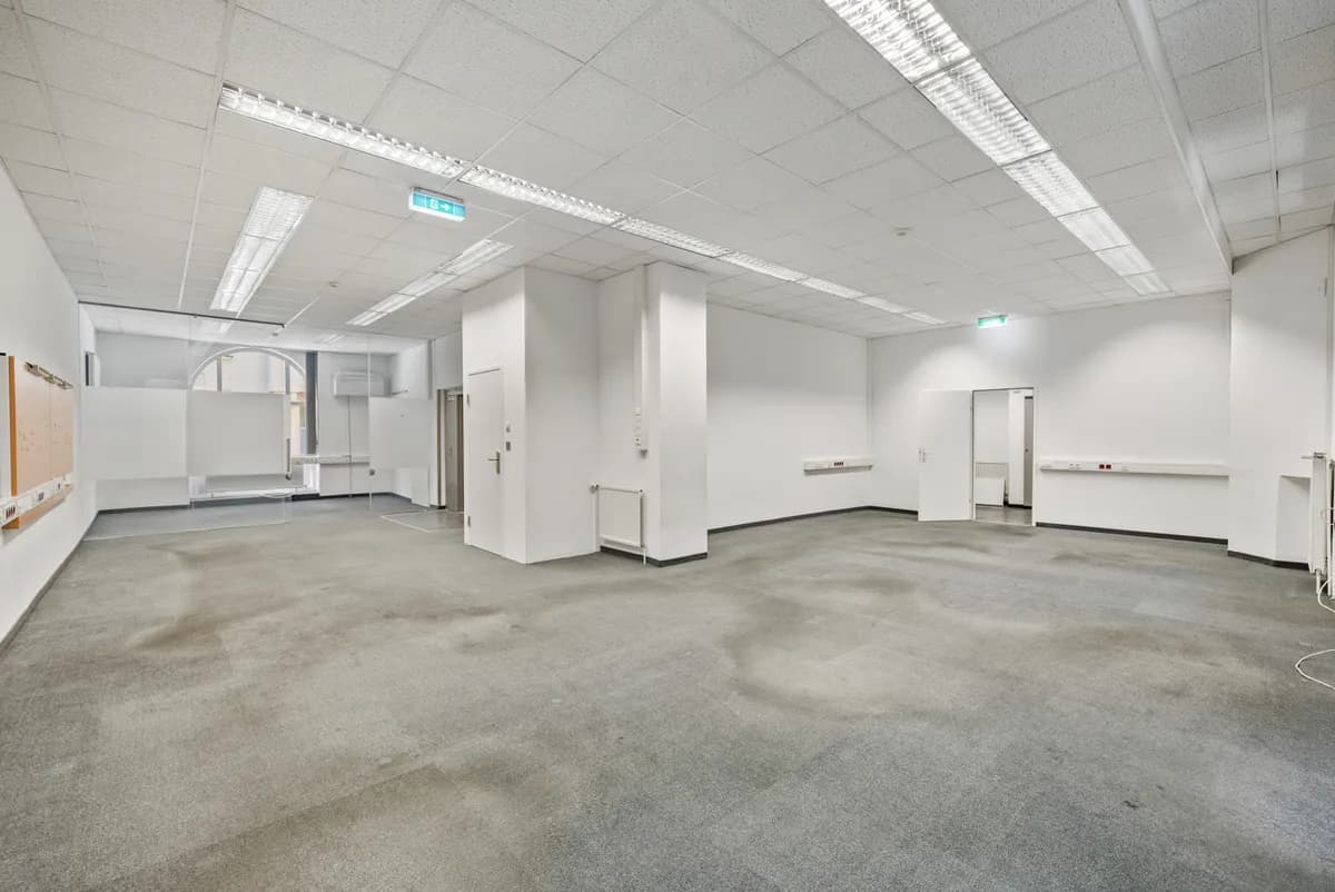 Gewerbeimmobilie mieten in Wien – 980 m², € 10 – Bild 8 von 12