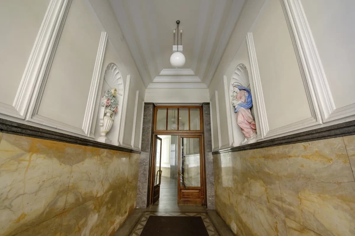 8-Zimmer-Gewerbeimmobilie mieten in Wien – 378 m², € 6.900 – Bild 18 von 26