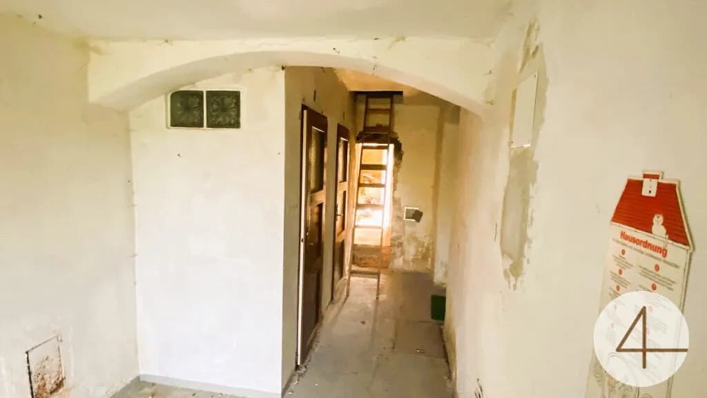 7-Zimmer-Haus kaufen in Gmünd – 2 098 m², € 89.000 – Bild 15 von 18