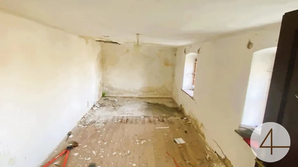 7-Zimmer-Haus kaufen in Gmünd – 2 098 m², € 89.000 – Bild 17 von 18