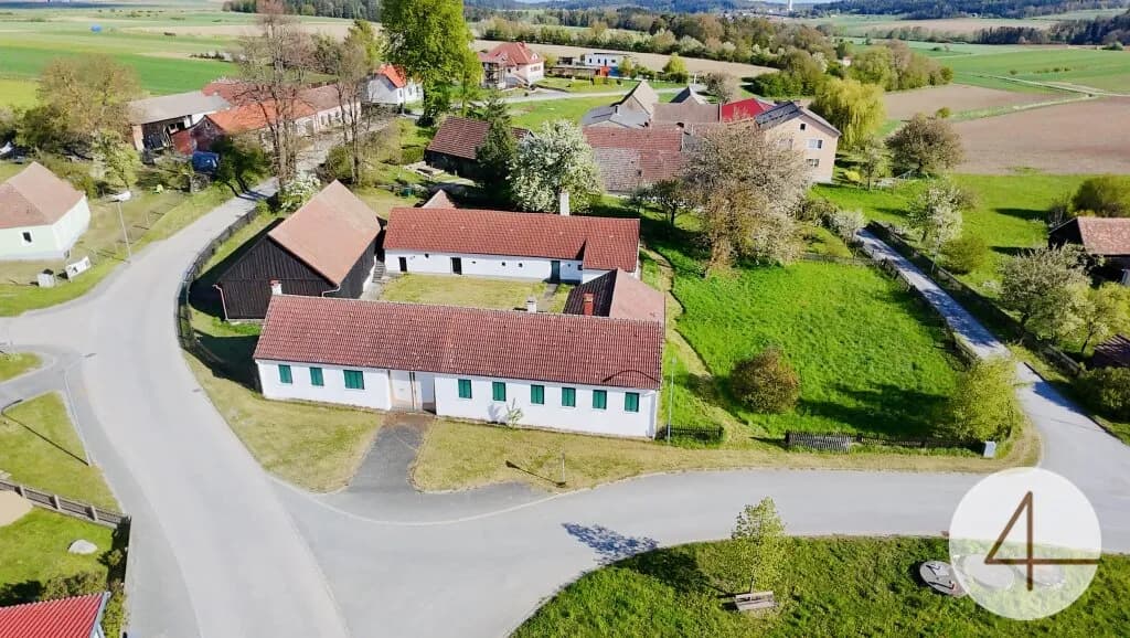 6-Zimmer-Haus kaufen in Horn – 230 m², € 240.000