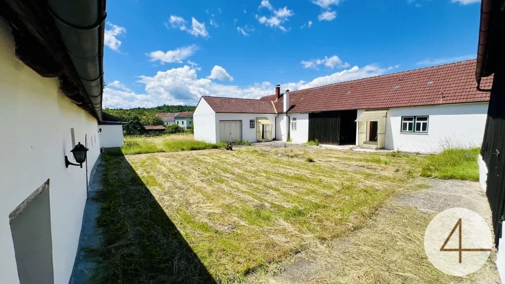 6-Zimmer-Haus kaufen in Horn – 230 m², € 240.000 – Bild 4 von 11