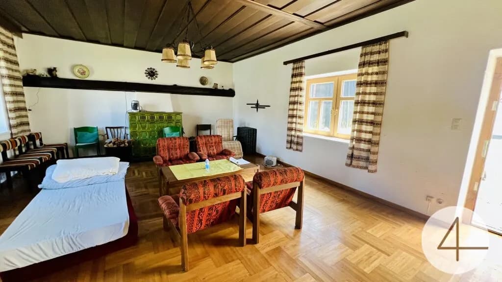 6-Zimmer-Haus kaufen in Horn – 230 m², € 240.000 – Bild 8 von 11