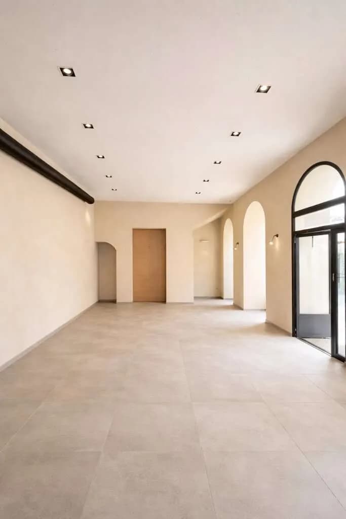 Gewerbeimmobilie kaufen in Wien – 65 m², € 290.000