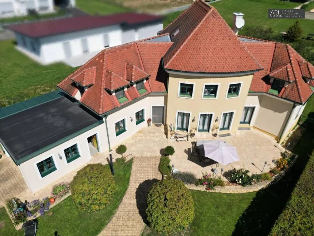 8-Zimmer-Haus kaufen in Oberwart – 272 m², € 549.000 – Bild 2 von 31