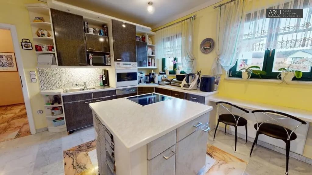 8-Zimmer-Haus kaufen in Oberwart – 272 m², € 549.000 – Bild 5 von 31
