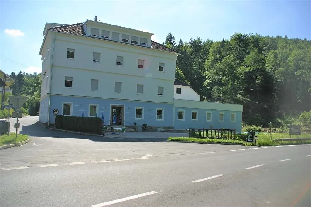 Immobilie kaufen in Südoststeiermark – 1 437,41 m², € 850.000