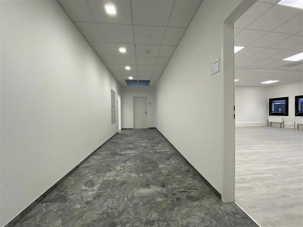 Gewerbeimmobilie mieten in Salzburg Stadt – 54 m², € 843 – Bild 8 von 33