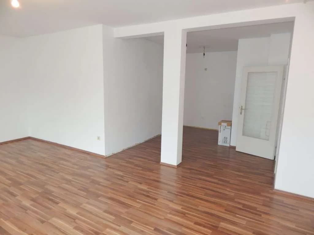 2-Zimmer-Wohnung kaufen in Hollabrunn – 59 m², € 174.500 – Bild 2 von 24