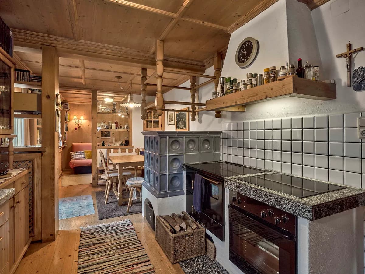 6-Zimmer-Haus kaufen in Kitzbühel – 158 m², € 1.850.000 – Bild 2 von 5