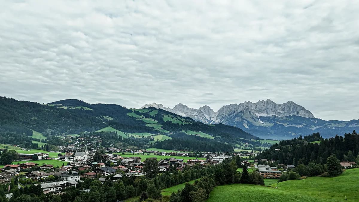 8-Zimmer-Haus kaufen in Kitzbühel – 158 m², € 1.850.000 – Bild 5 von 12