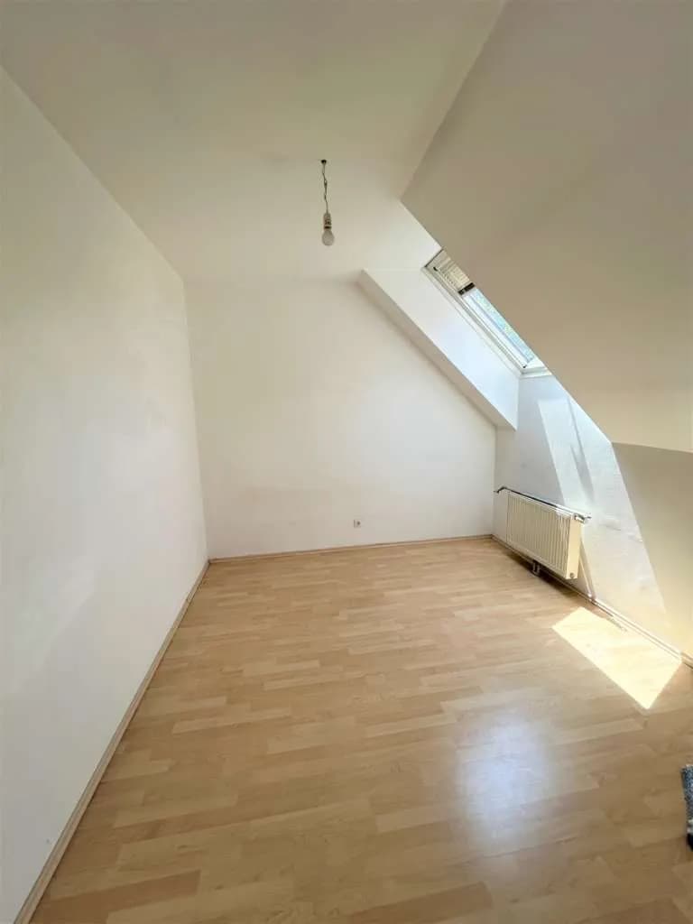 4-Zimmer-Wohnung kaufen in Mödling – 112 m², € 275.000 – Bild 8 von 16