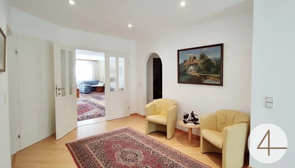 Haus kaufen in Krems Land – 2 279 m², € 480.000 – Bild 2 von 10