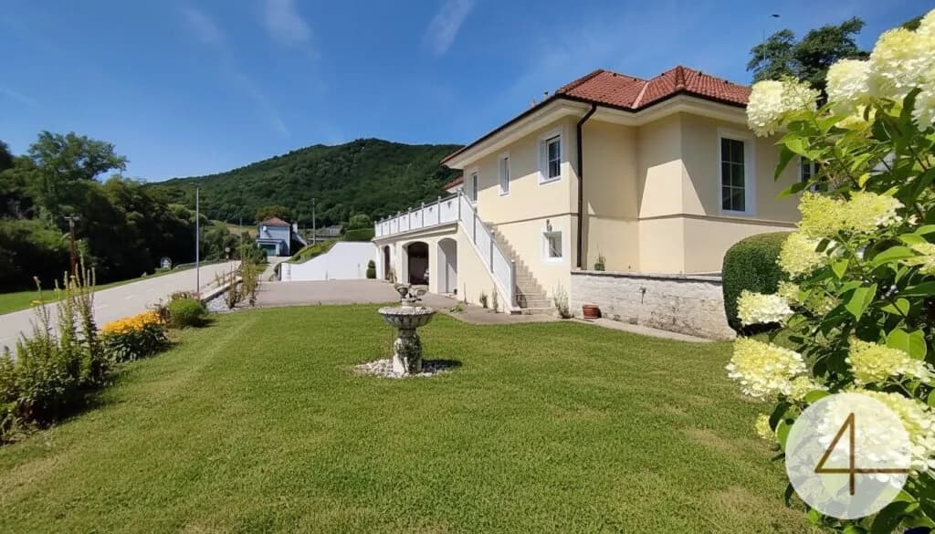 Haus kaufen in Krems Land – 2 279 m², € 480.000 – Bild 7 von 10