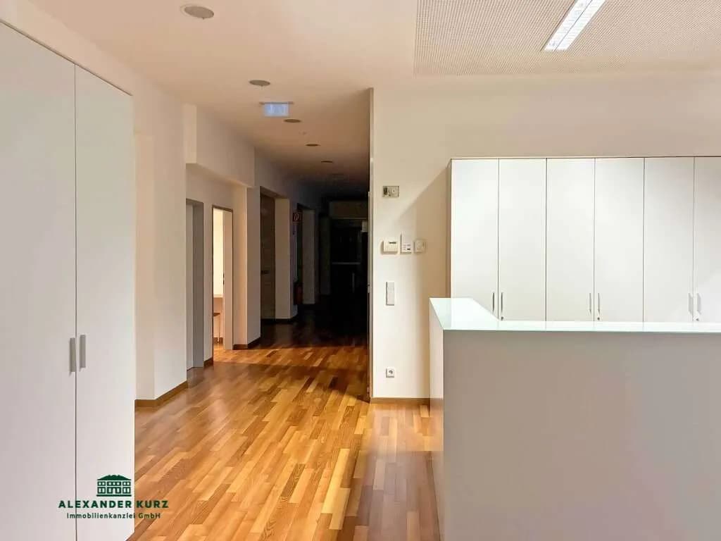 Gewerbeimmobilie mieten in Salzburg Stadt – 248 m², € 3.364 – Bild 3 von 4