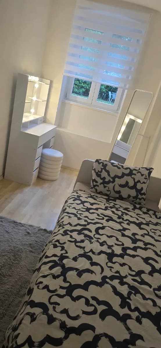 4-Zimmer-Wohnung mieten in Baden – 110 m², € 950 – Bild 4 von 9