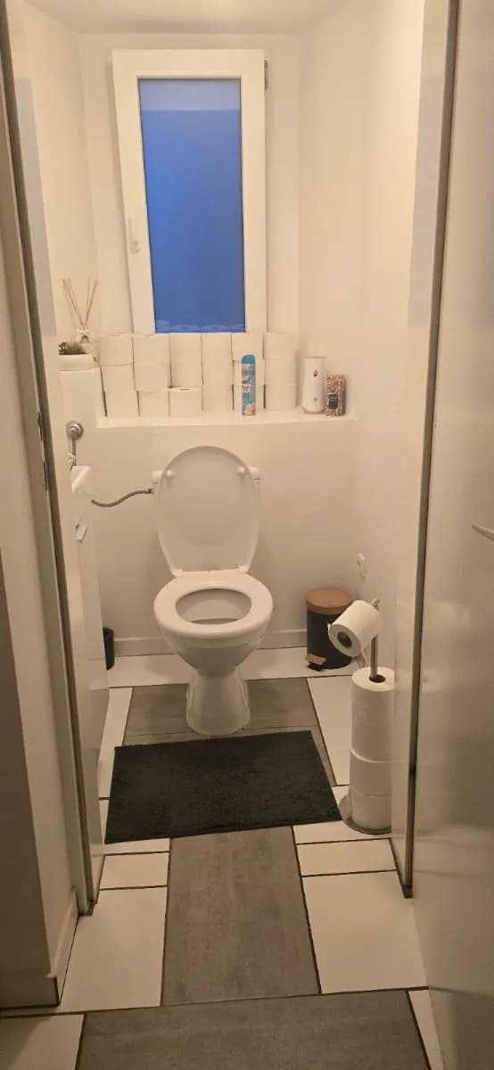 4-Zimmer-Wohnung mieten in Baden – 110 m², € 950 – Bild 8 von 9