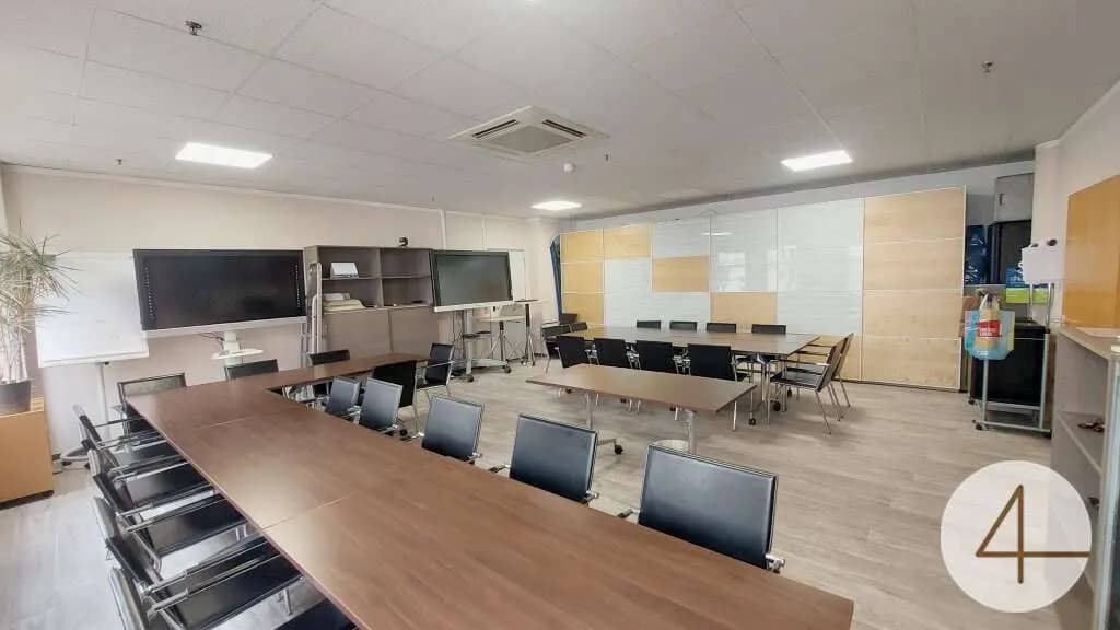 Gewerbeimmobilie mieten in Sankt Pölten – 107 m², € 1.284 – Bild 2 von 11