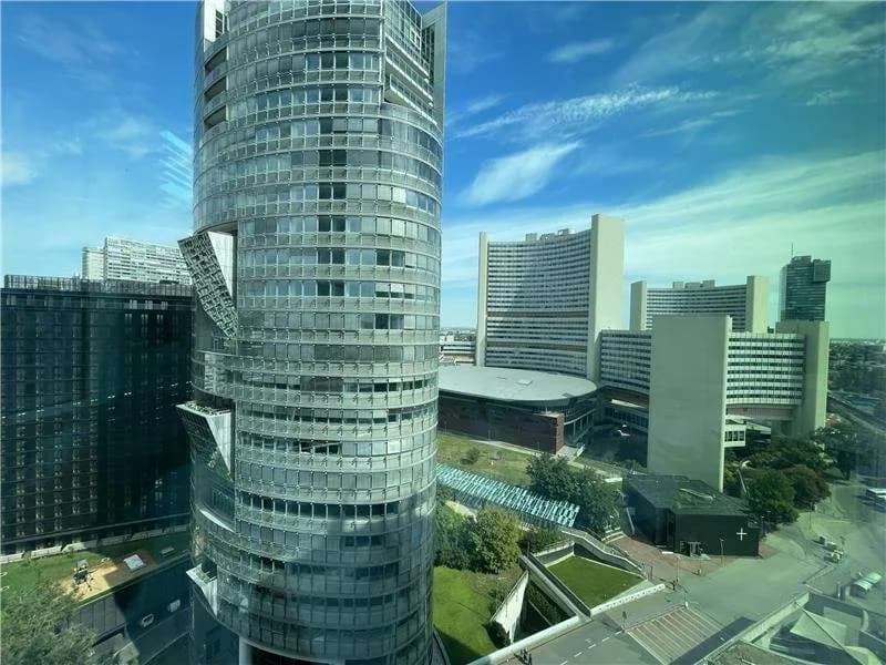 Gewerbeimmobilie mieten in Wien – 388 m², € 18 – Bild 1 von 12