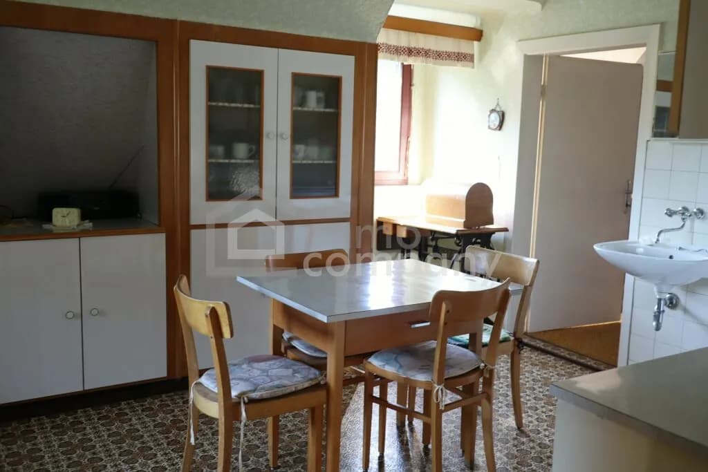 8-Zimmer-Haus kaufen in Weiz – 200 m², € 170.000
