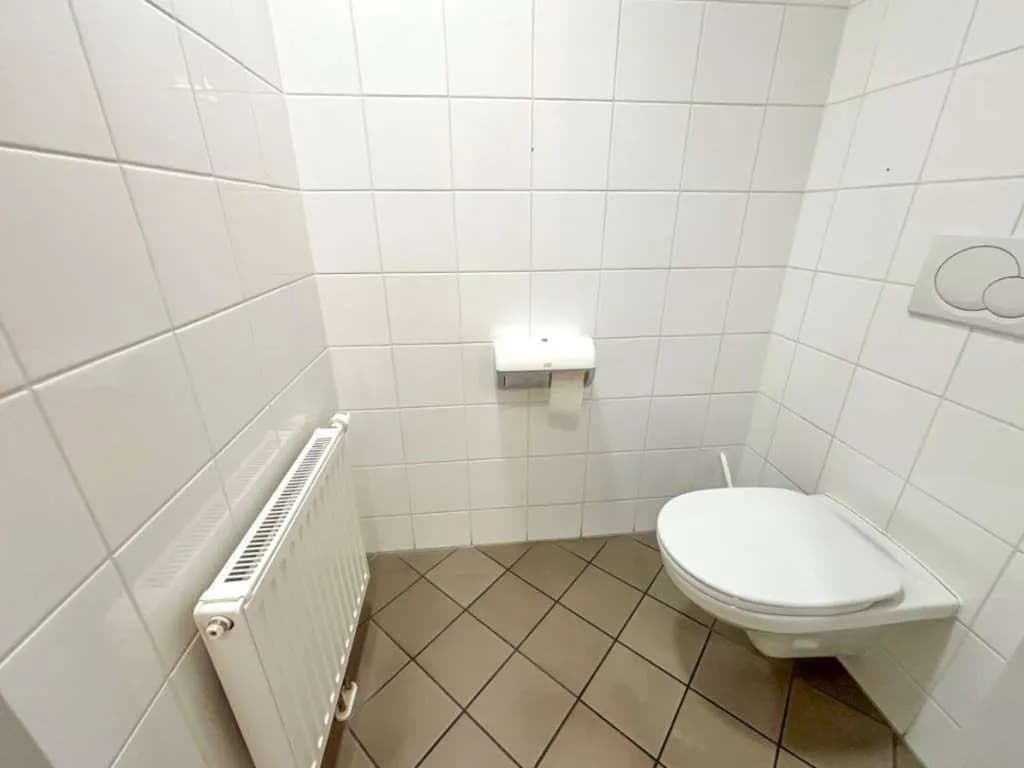 4-Zimmer-Gewerbeimmobilie mieten in Wiener Neustadt – 110 m², € 1.566 – Bild 4 von 17