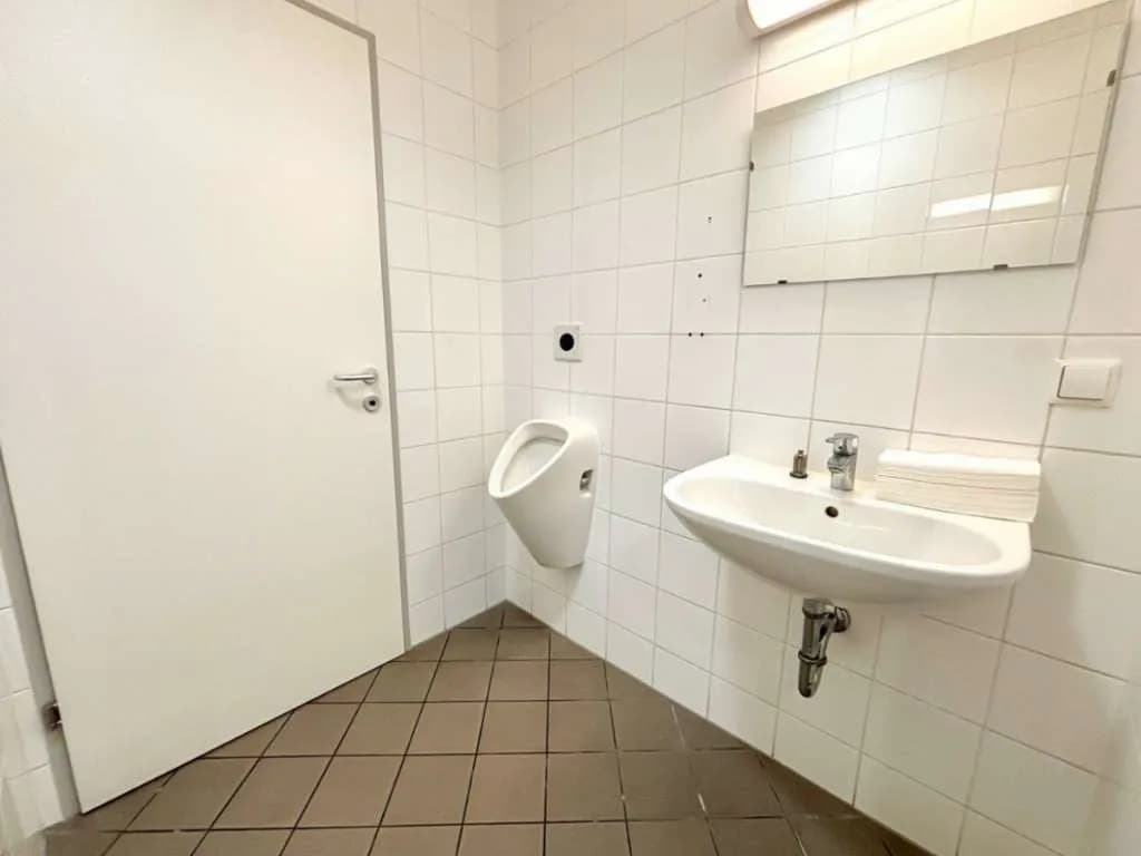 4-Zimmer-Gewerbeimmobilie mieten in Wiener Neustadt – 110 m², € 1.566 – Bild 6 von 17