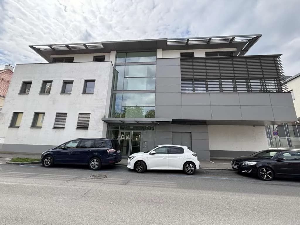 4-Zimmer-Gewerbeimmobilie mieten in Wiener Neustadt – 110 m², € 1.566 – Bild 15 von 17