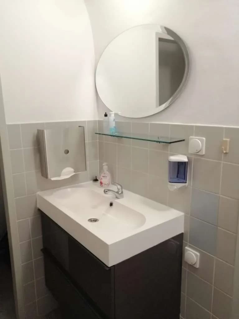 5-Zimmer-Gewerbeimmobilie mieten in Klagenfurt – 144 m², € 1.950 – Bild 8 von 9