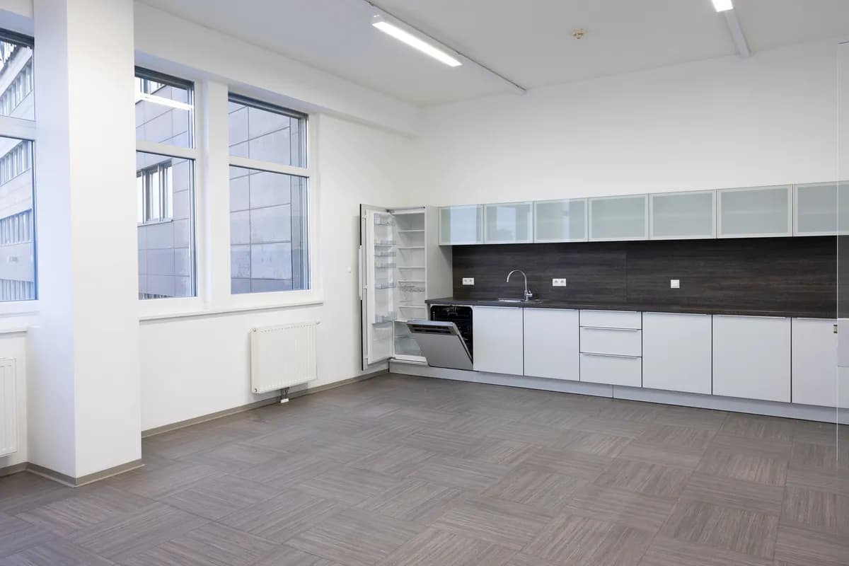Gewerbeimmobilie mieten in Wien – 268 m², € 14 – Bild 7 von 10