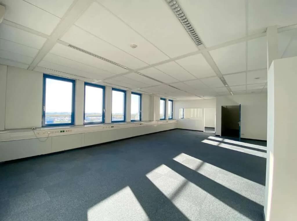 3-Zimmer-Gewerbeimmobilie mieten in Mödling – 136 m², € 1.864 – Bild 4 von 9