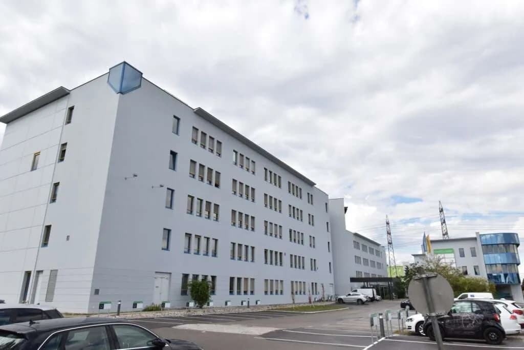 3-Zimmer-Gewerbeimmobilie mieten in Mödling – 136 m², € 1.864 – Bild 5 von 9
