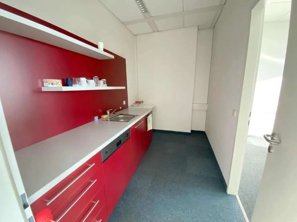 3-Zimmer-Gewerbeimmobilie mieten in Mödling – 136 m², € 1.864 – Bild 6 von 9