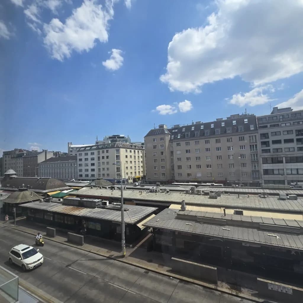 6-Zimmer-Gewerbeimmobilie mieten in Wien – 238,41 m², € 4.018