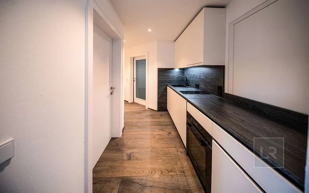 Gewerbeimmobilie kaufen in Kitzbühel – 120 m², € 990.000 – Bild 6 von 8