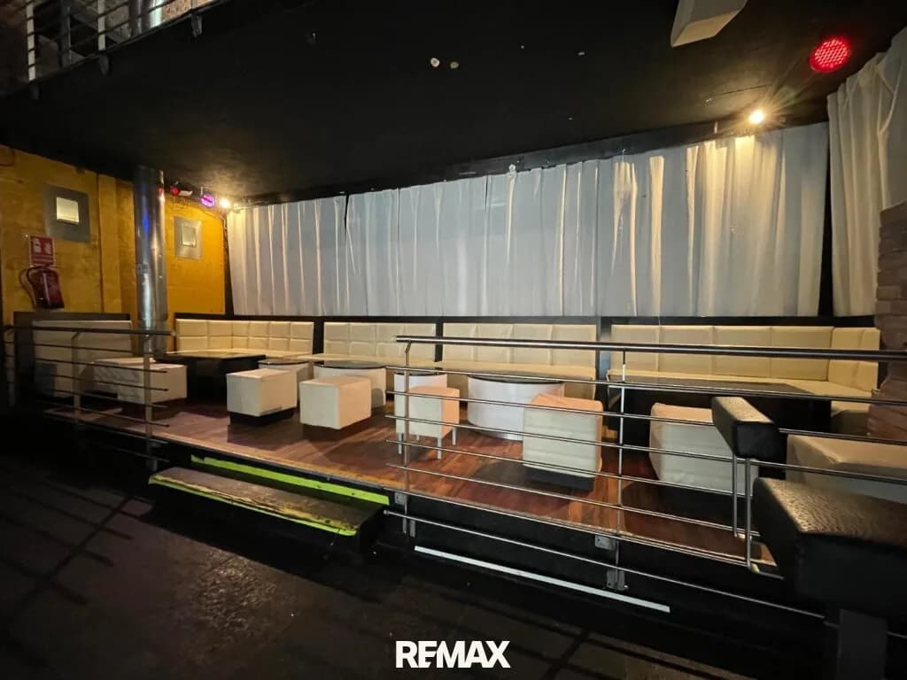 Gewerbeimmobilie mieten in Wien – 300 m², € 8.000 – Bild 4 von 17