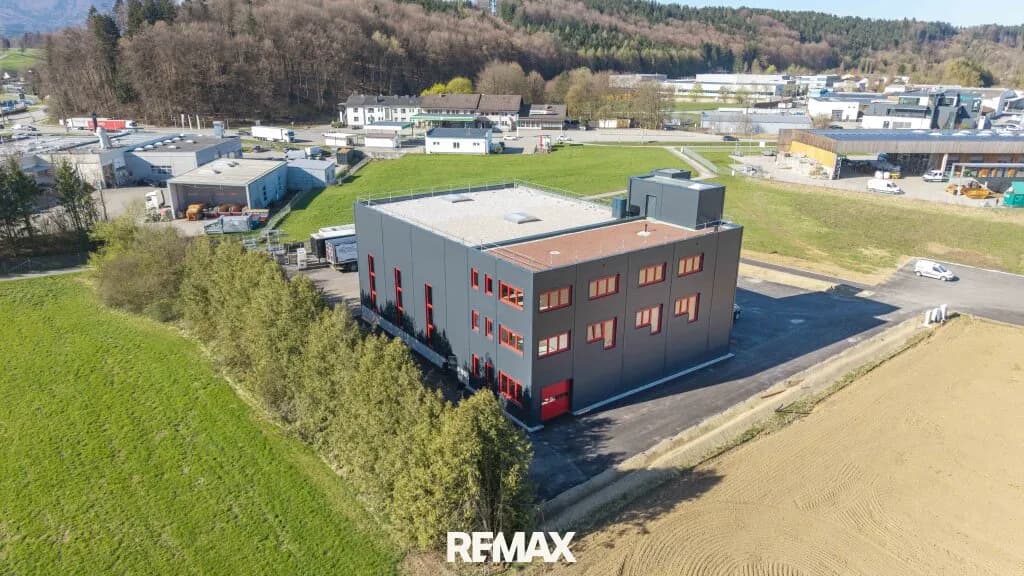 2-Zimmer-Gewerbeimmobilie mieten in Vöcklabruck – 115 m², € 1.500