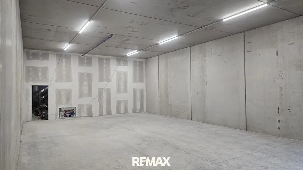 2-Zimmer-Gewerbeimmobilie mieten in Vöcklabruck – 115 m², € 1.500 – Bild 6 von 9