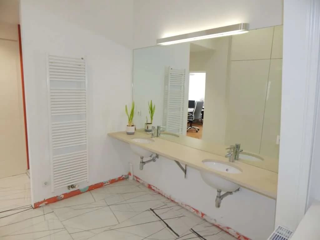 5-Zimmer-Gewerbeimmobilie mieten in Wien – 190 m², € 3.558 – Bild 38 von 39