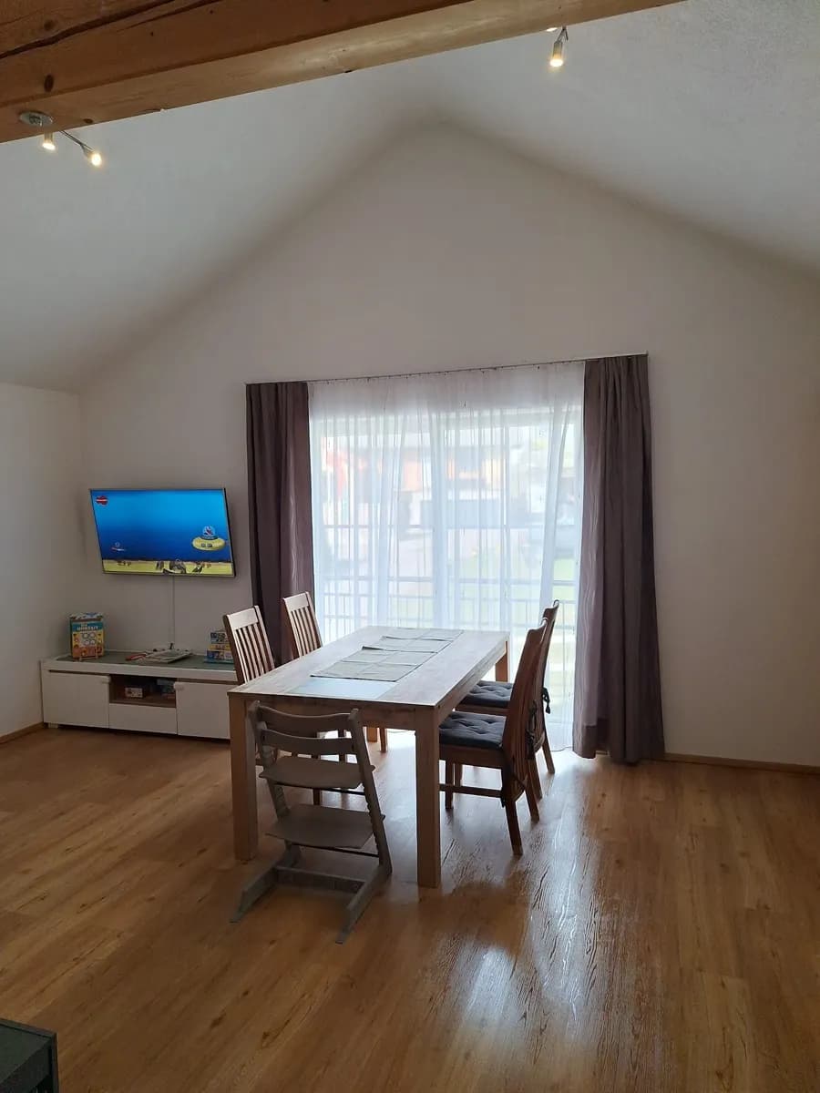 2-Zimmer-Wohnung mieten in Vöcklabruck – 80 m², € 680 – Bild 2 von 9