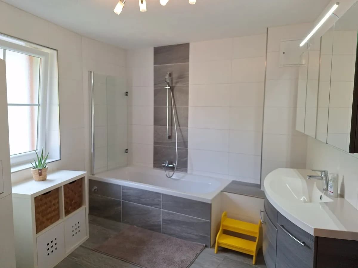 2-Zimmer-Wohnung mieten in Vöcklabruck – 80 m², € 680 – Bild 5 von 9