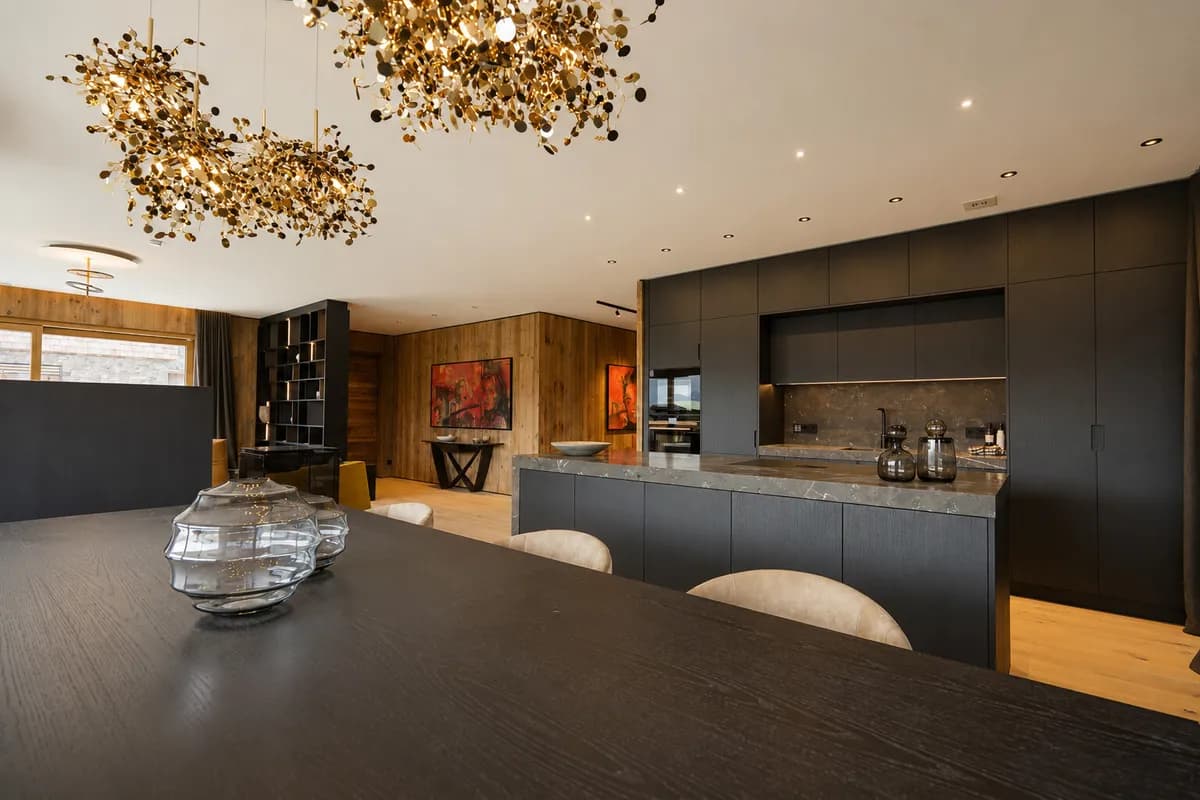 5-Zimmer-Wohnung kaufen in Kitzbühel – 258 m², € 4.450.000 – Bild 1 von 9