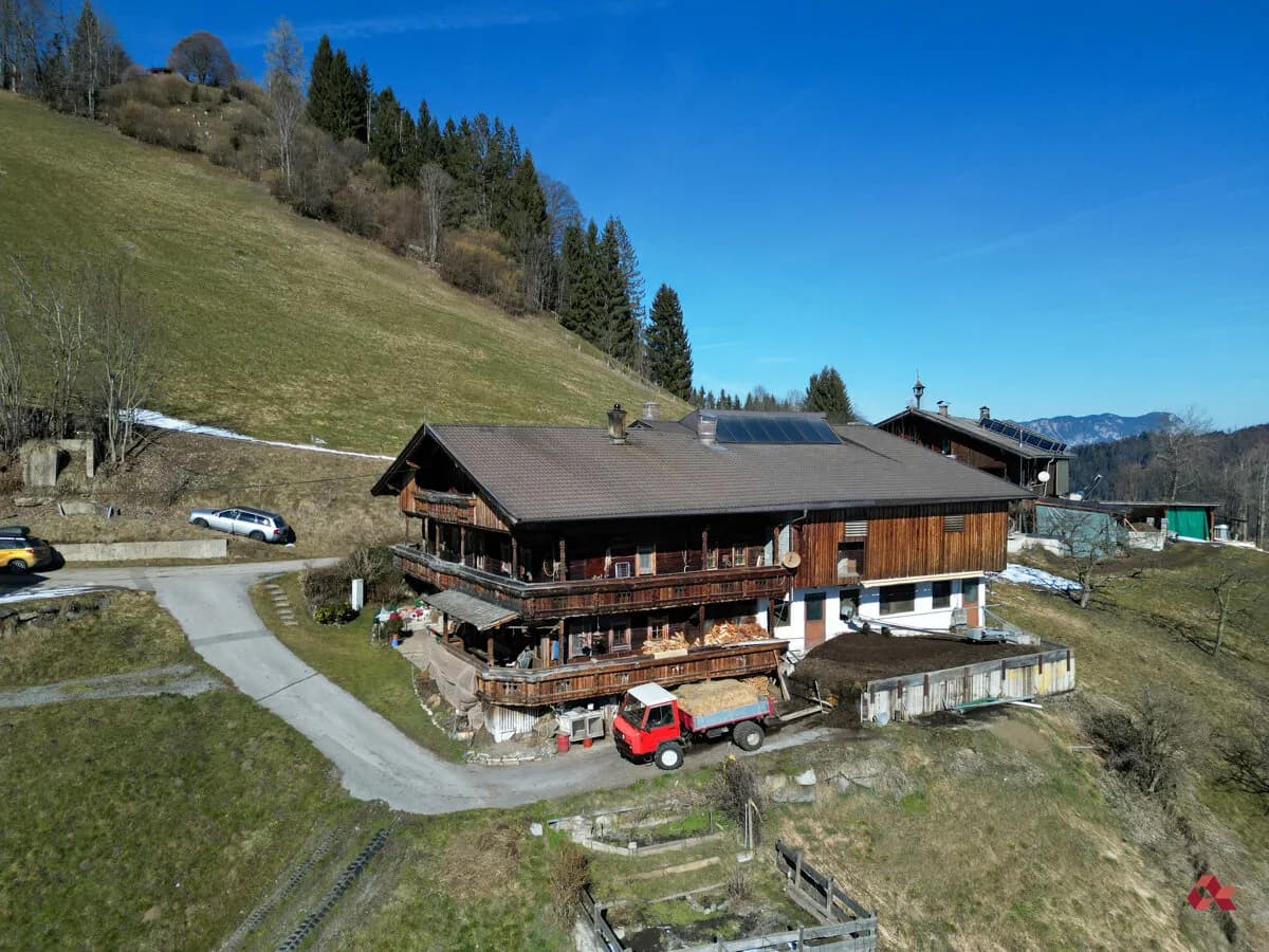 Grundstück kaufen in Kufstein – 41 472 m², € 1.180.000