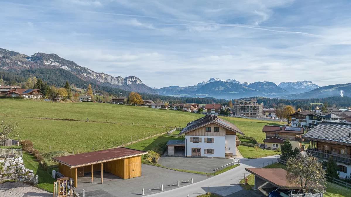 17-Zimmer-Gewerbeimmobilie kaufen in Kitzbühel – 373 m², € 4.390.000 – Bild 3 von 34