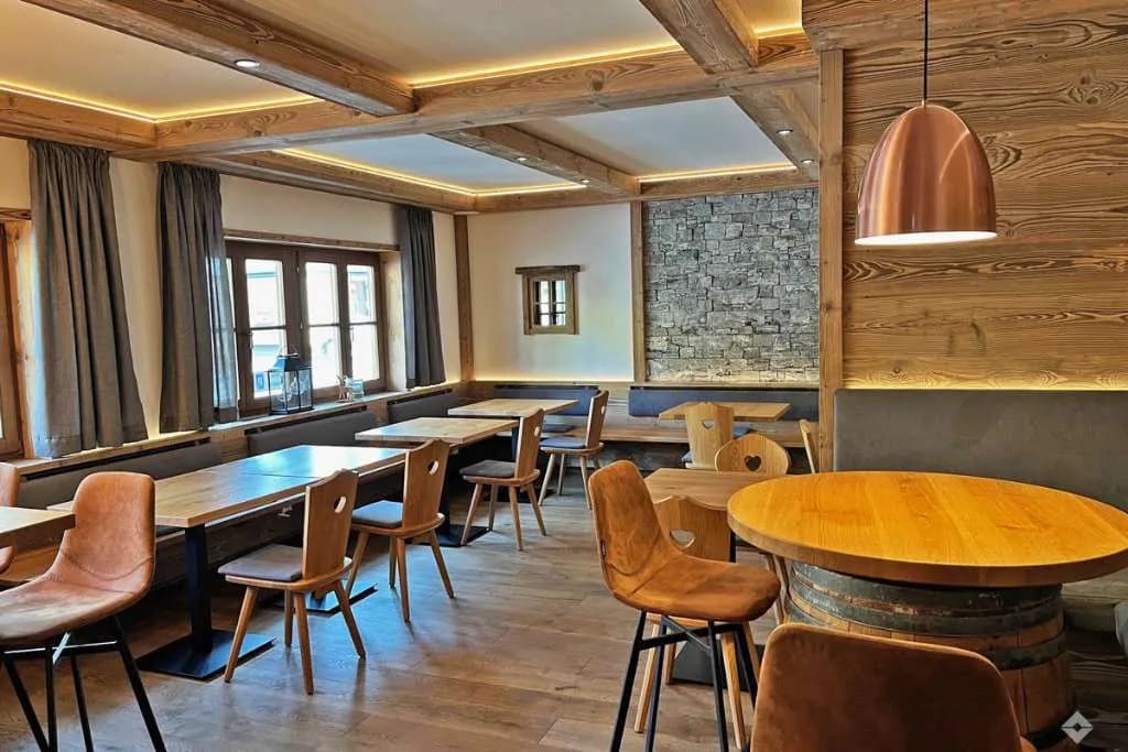 28-Zimmer-Gewerbeimmobilie kaufen in Hallein – 1 430 m², € 2.000.000 – Bild 9 von 9