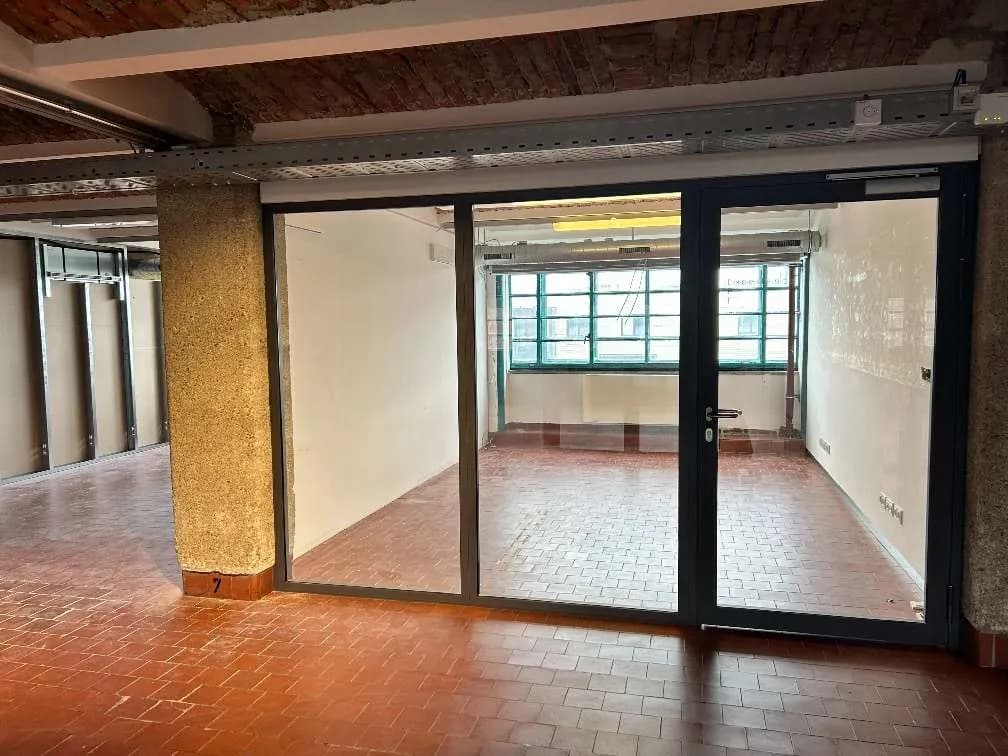 2-Zimmer-Gewerbeimmobilie mieten in Linz – 43 m², € 934 – Bild 4 von 5