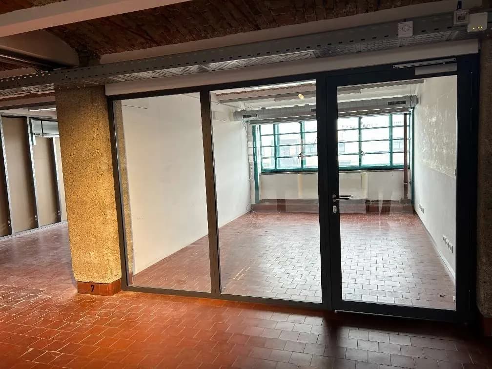 2-Zimmer-Gewerbeimmobilie mieten in Linz – 43 m², € 934 – Bild 5 von 5
